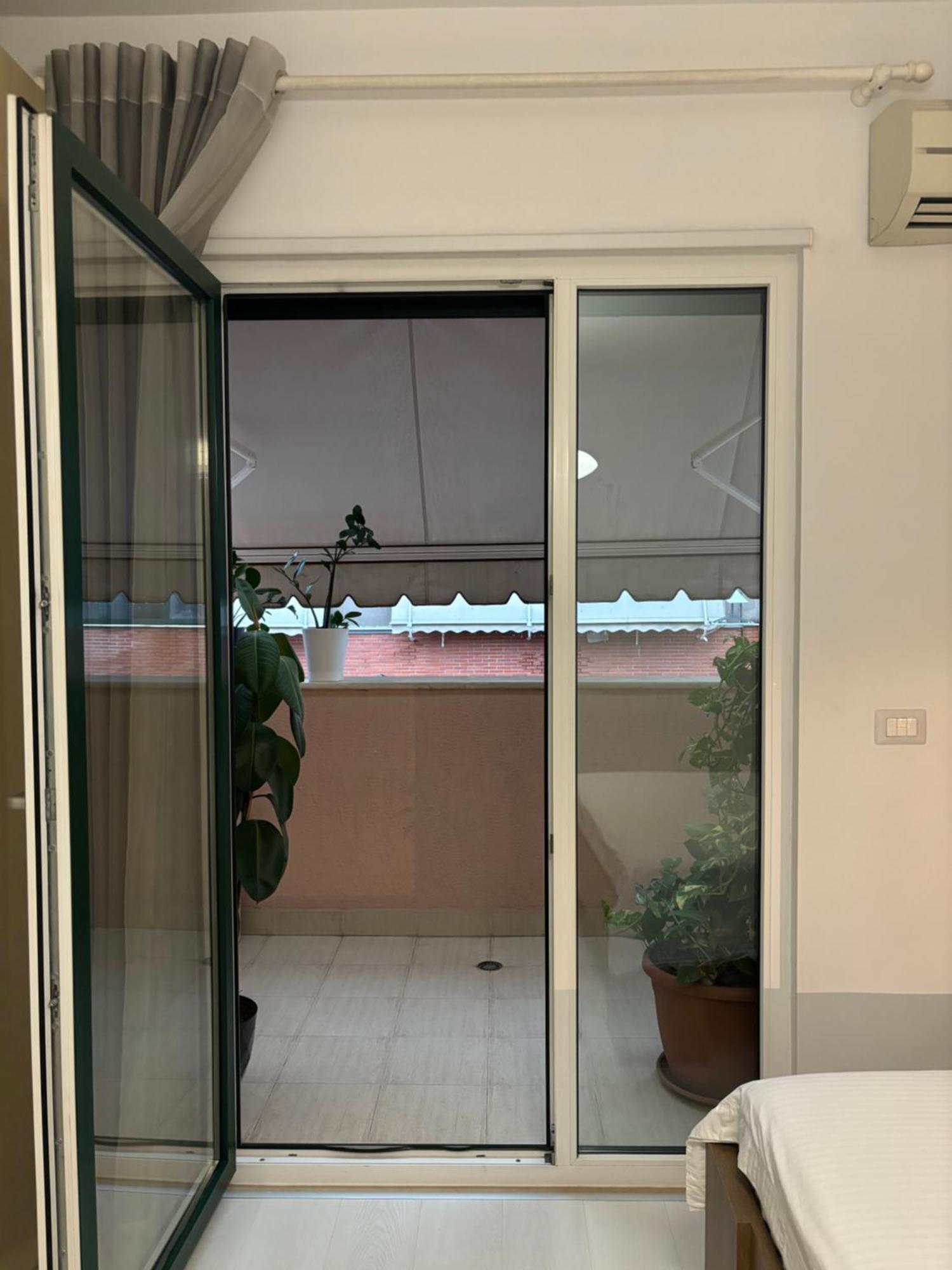 Tam Serviced 2Bdr Apartment City Center No6 Tirana Esterno foto