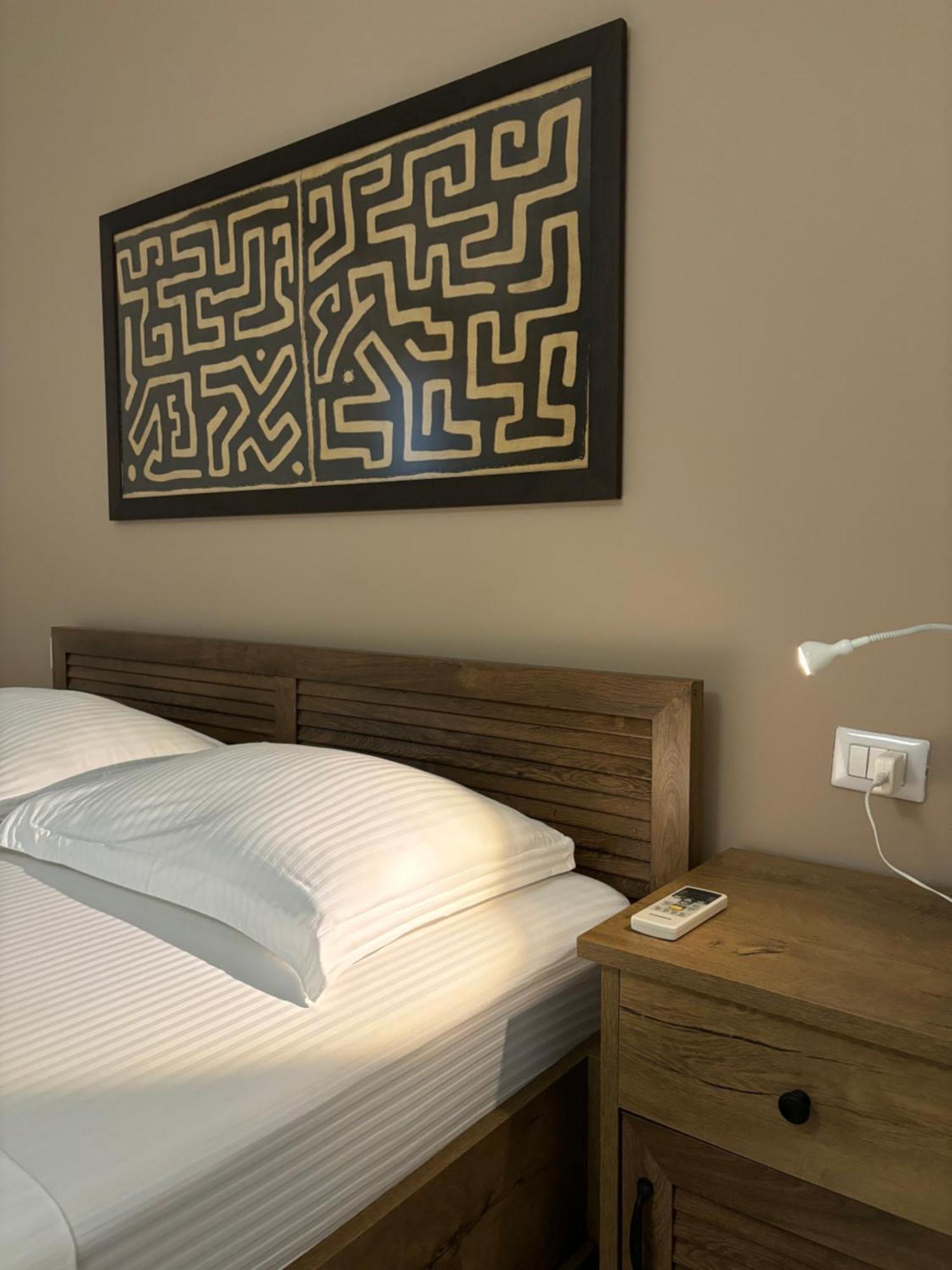 Tam Serviced 2Bdr Apartment City Center No6 Tirana Esterno foto