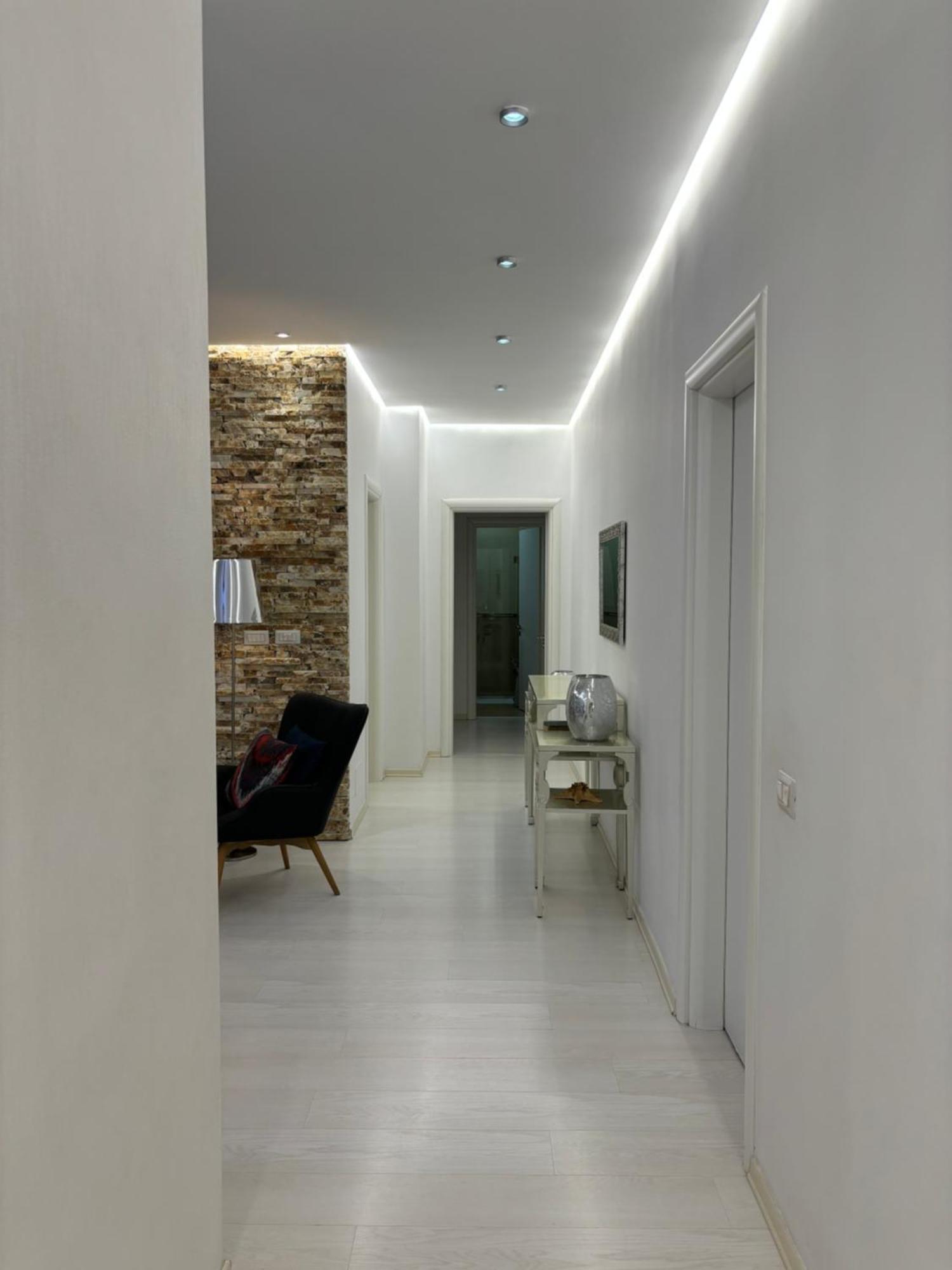 Tam Serviced 2Bdr Apartment City Center No6 Tirana Esterno foto