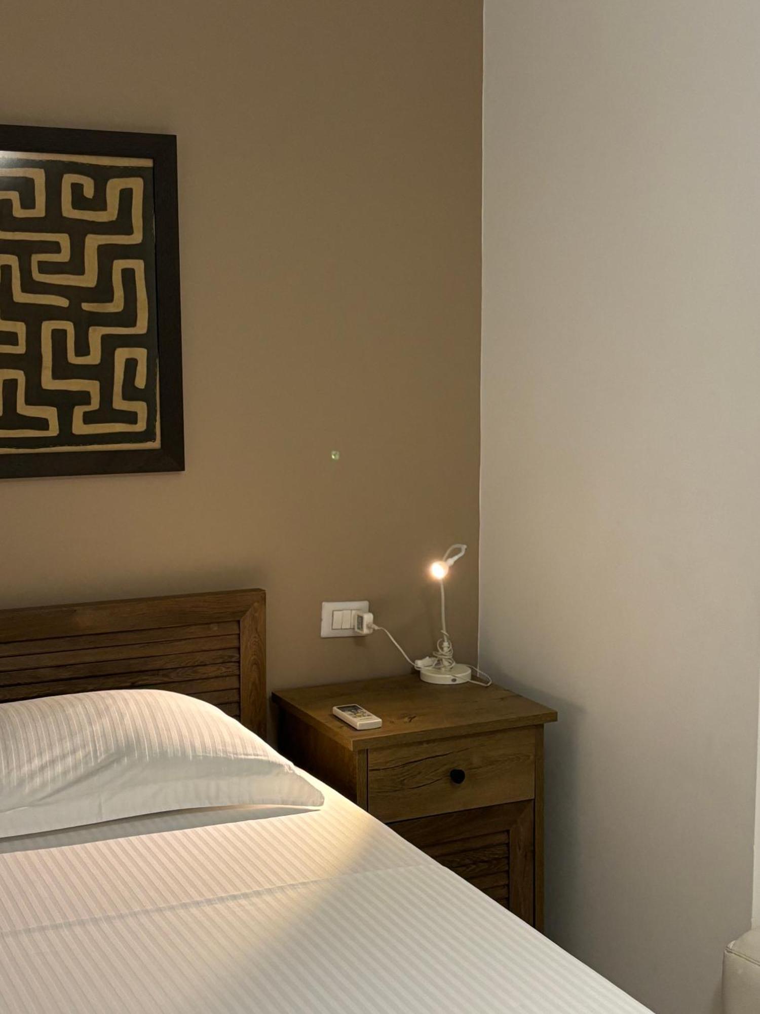 Tam Serviced 2Bdr Apartment City Center No6 Tirana Esterno foto