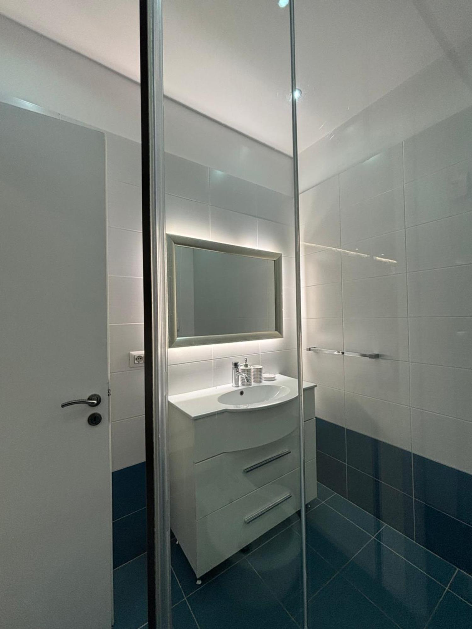 Tam Serviced 2Bdr Apartment City Center No6 Tirana Esterno foto
