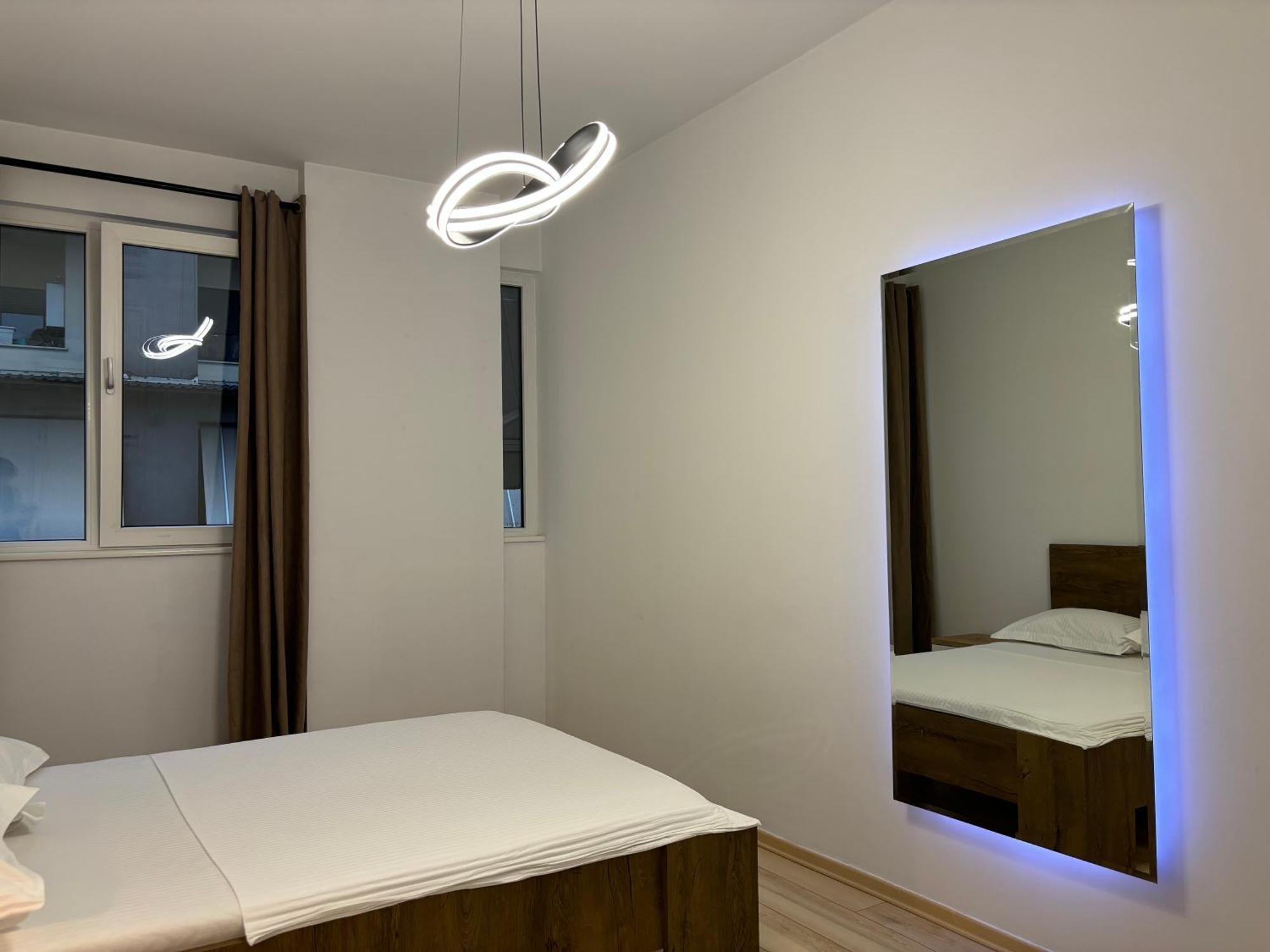 Tam Serviced 2Bdr Apartment City Center No6 Tirana Esterno foto