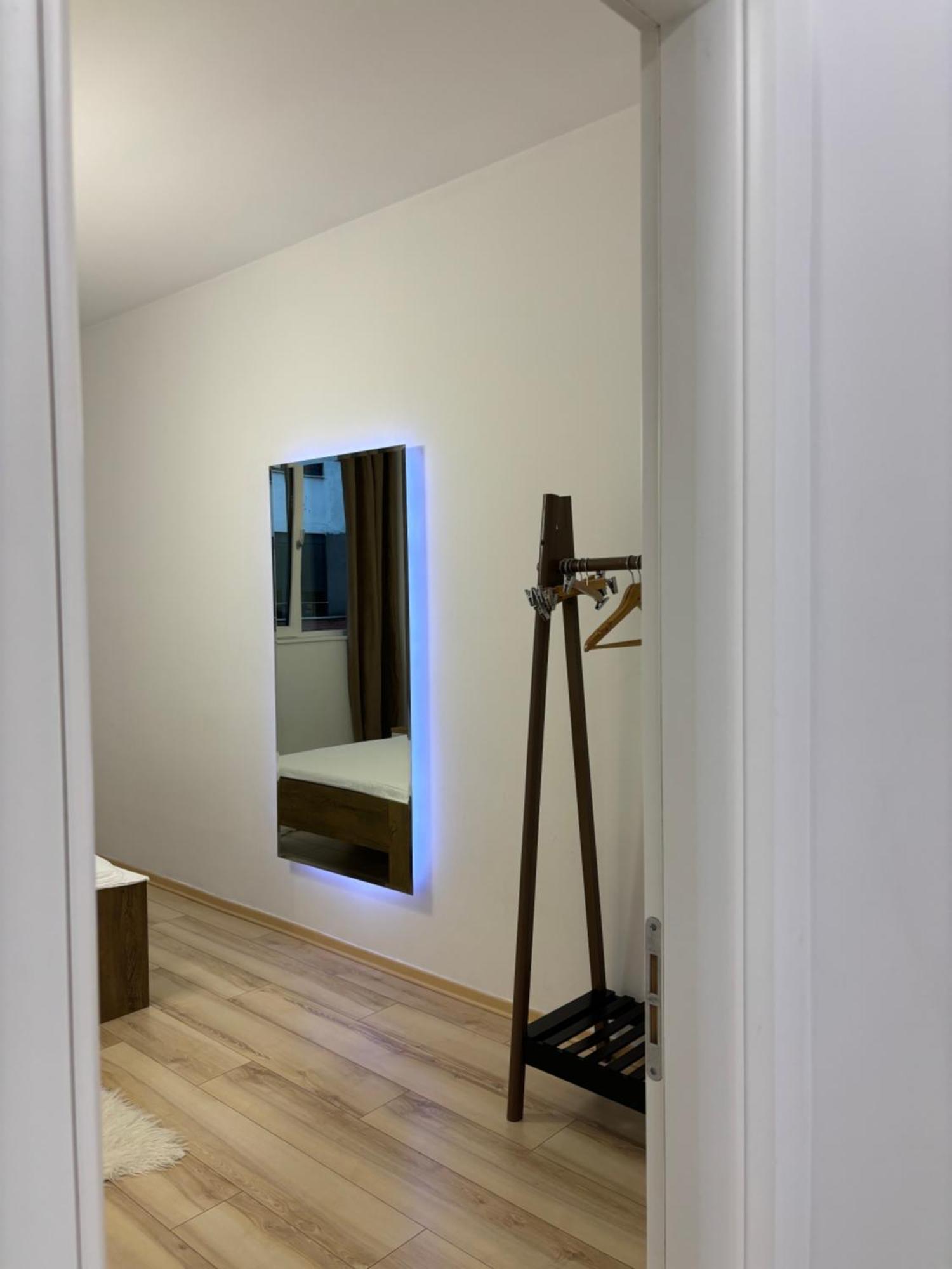Tam Serviced 2Bdr Apartment City Center No6 Tirana Esterno foto