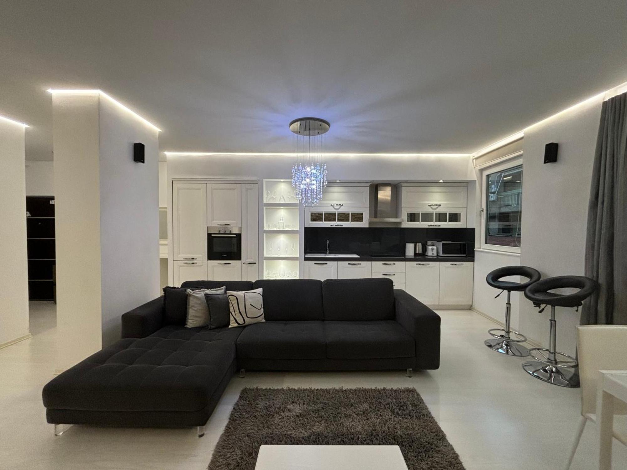 Tam Serviced 2Bdr Apartment City Center No6 Tirana Esterno foto