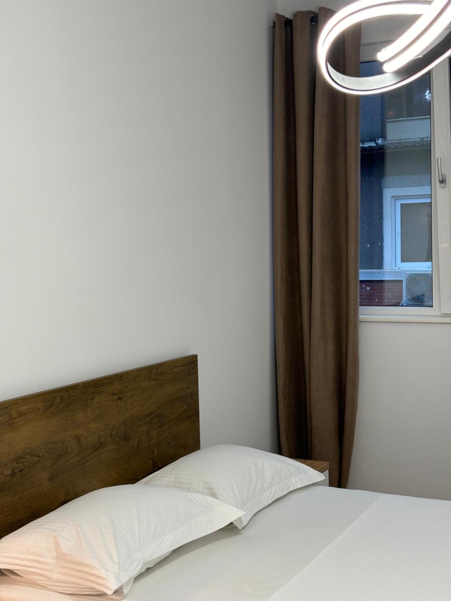 Tam Serviced 2Bdr Apartment City Center No6 Tirana Esterno foto